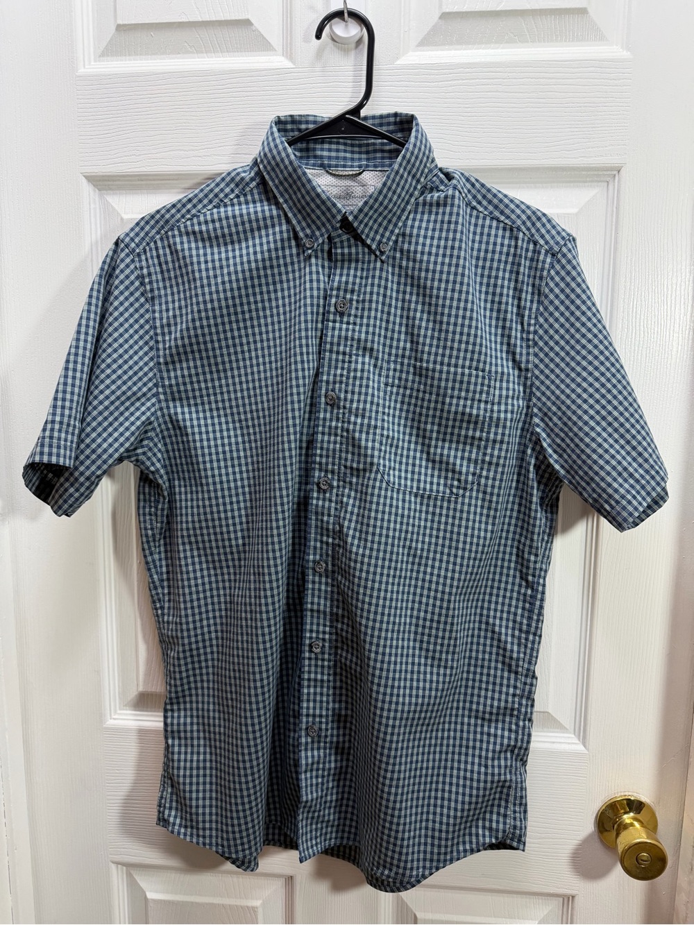 Eddie Bauer Short-Sleeve Gingham Button-Down Shirt in Blue